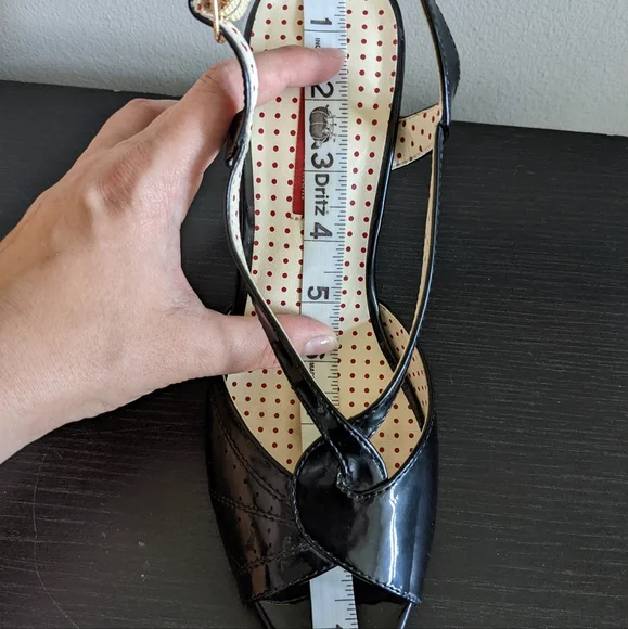 NWOT B.A.I.T. Patent Slingback Heels 🖤 - Picture 5 of 6